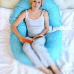 Удобная подушка из синтепуха для беременных