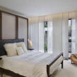 Японские шторы в интерьере спальни