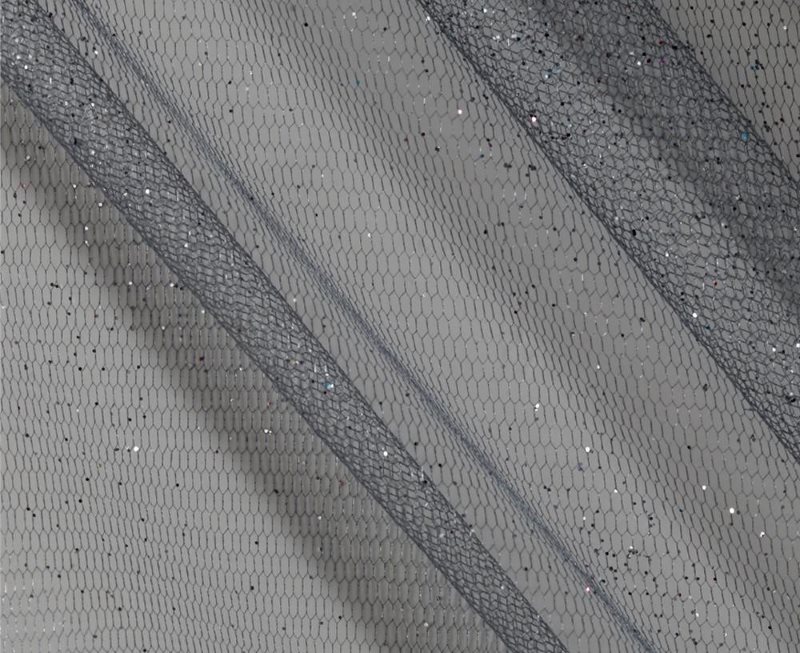 Серый тюль сетка с ячейками геометрической формы