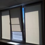Стильные и удобные рулонные шторы на тройное окно
