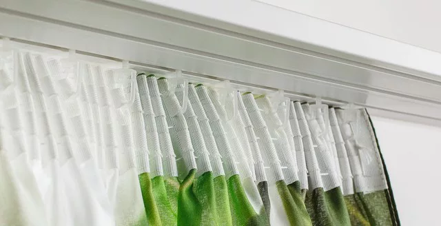 Карнизы для штор на потолочном карнизе