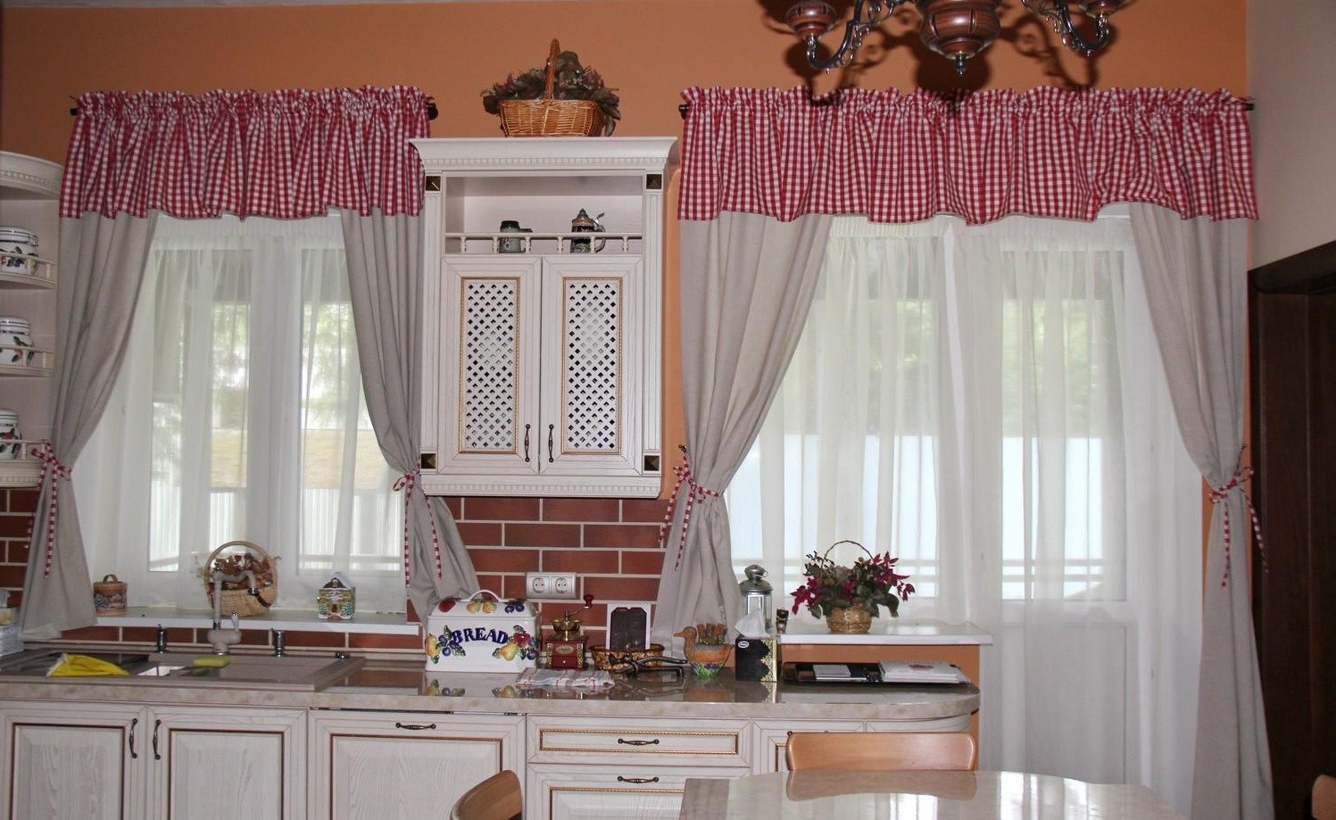 шторы и тюль для кухни