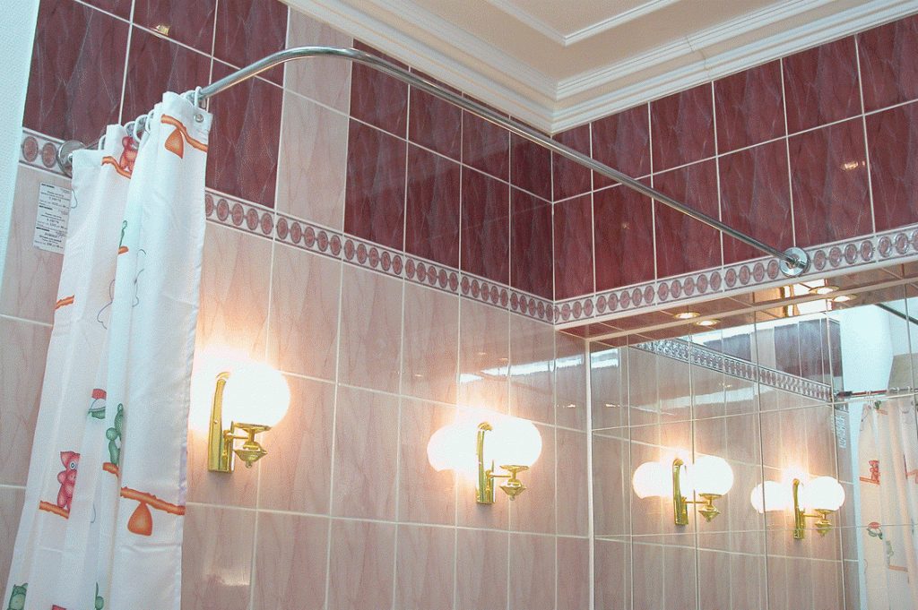 шторы в ванной
