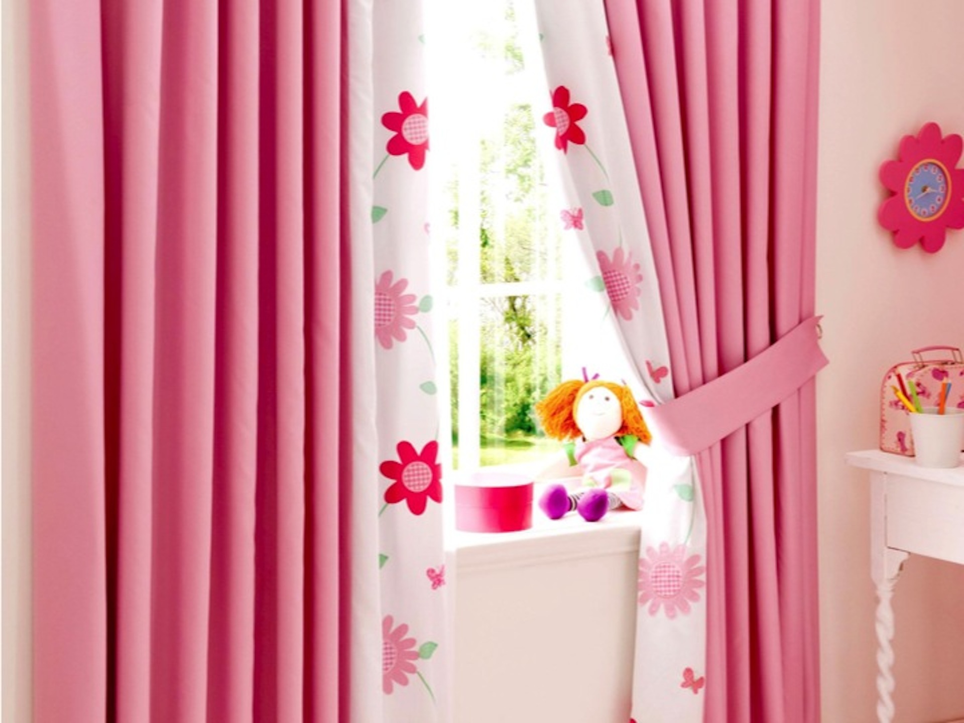 шторы в детскую розовые