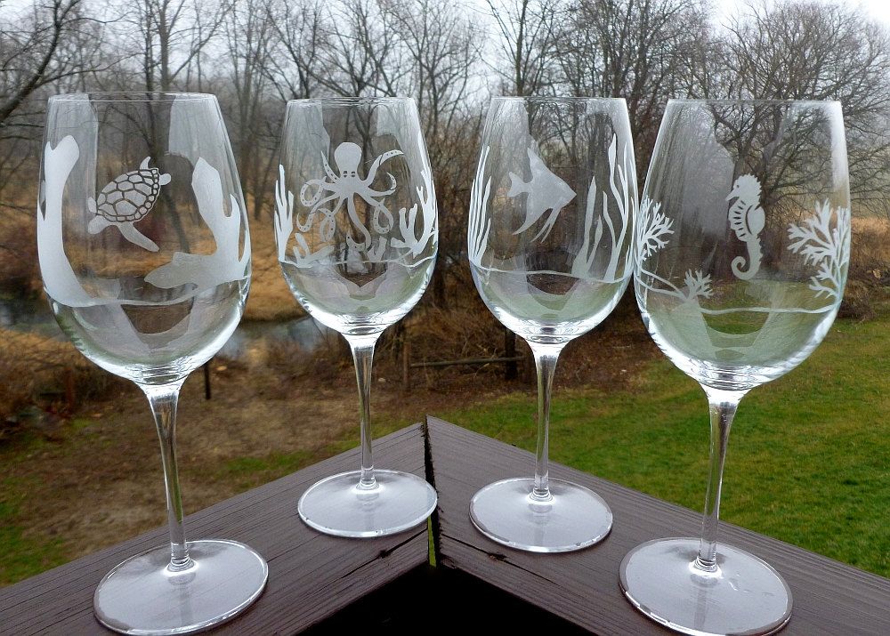 гравировка на бокалах для вина
