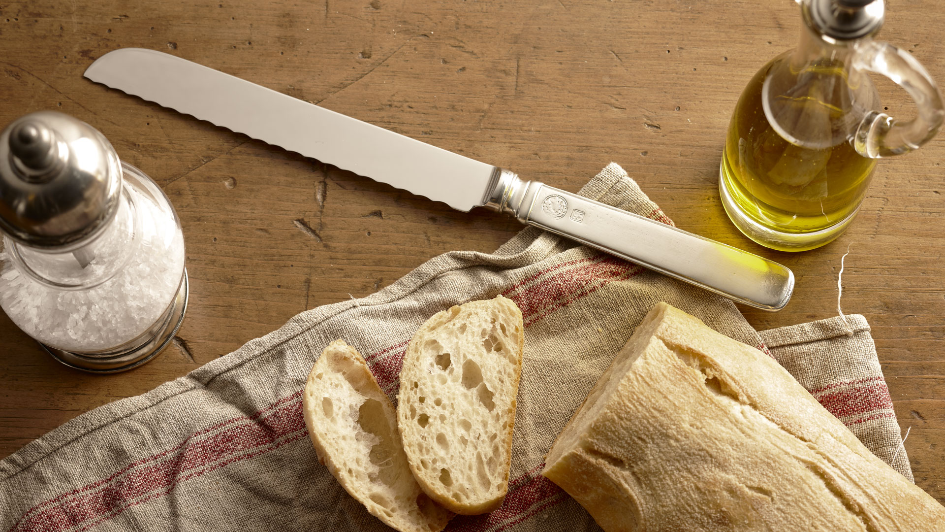 классический нож для хлеба