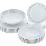 набор столовых тарелок для кухни оформление фото
