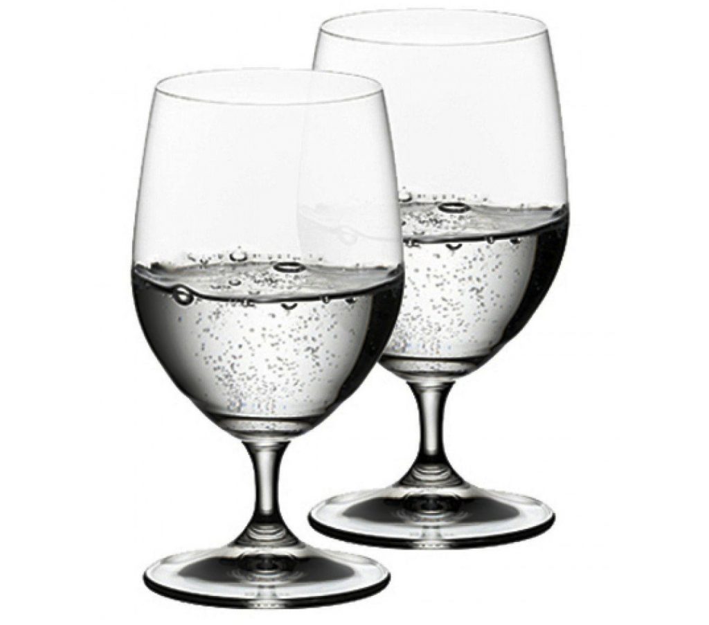  стаканы для воды и сока на ножке из стекла: преимущества .