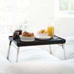 столик для завтрака в постель фото идеи