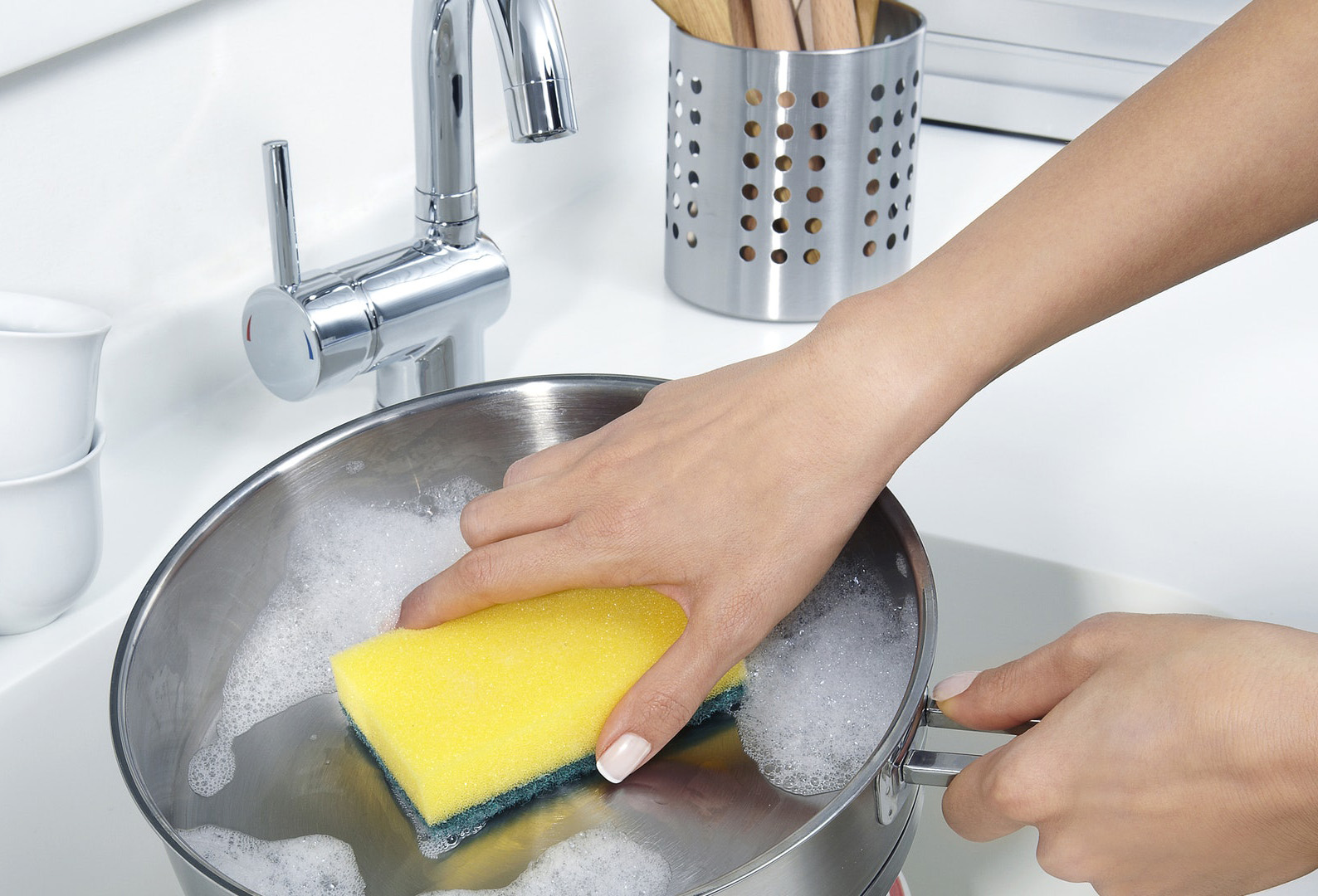 5 проверенных способов очистки нагара с чугунной посуды