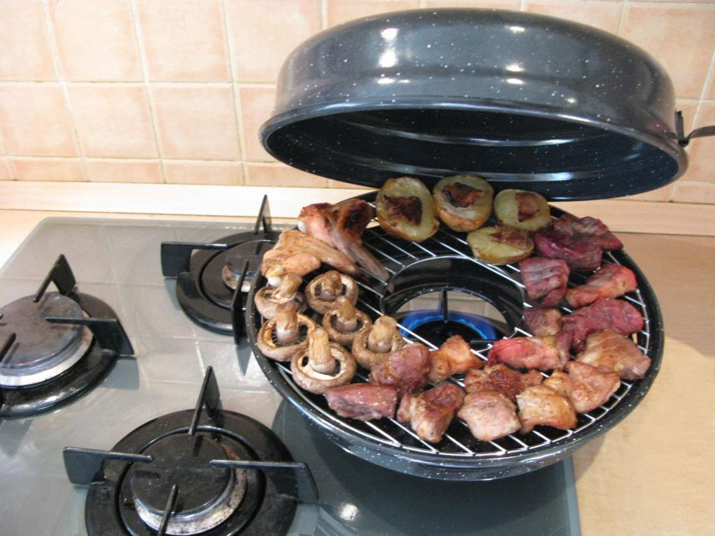 Сковорода-гриль на газовую плиту: как выбрать, с каким покрытием лучше