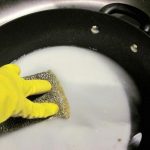 как почистить чугунную сковороду