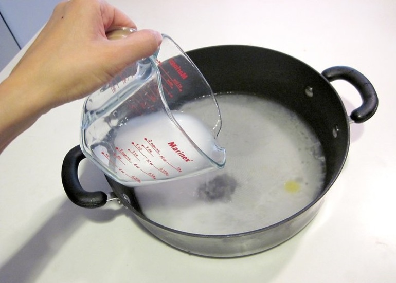сода для чистки сковороды